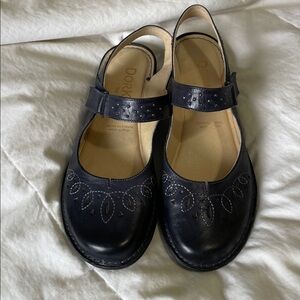 Dorking | by Fluchos | Navy | Leather | Perforated | Mary Janes | Size 39